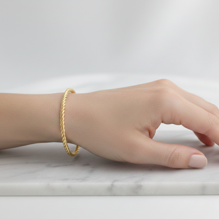 Bracelete Dourado Em Aço Inoxidável