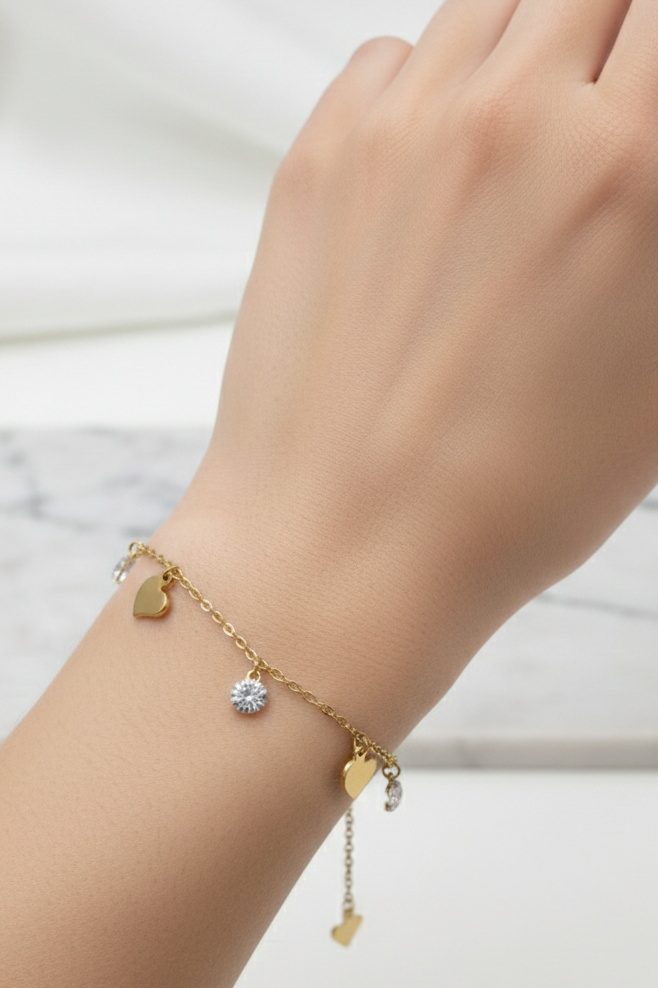 Pulseira Dourada Coração e Zircônia Em Aço Inoxidável