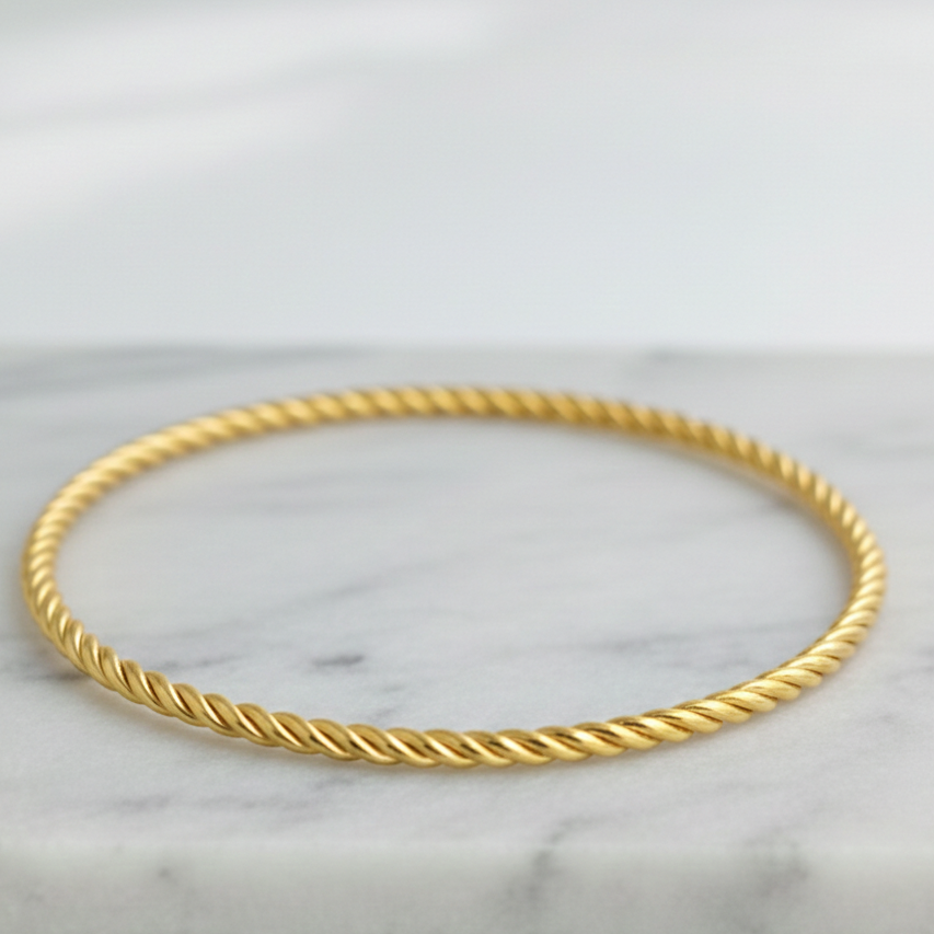 Bracelete Dourado Em Aço Inoxidável